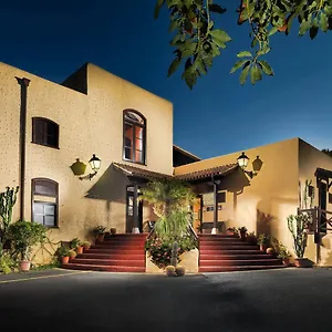 https://rural-finca-salamanca-guimar.in-canary-islands.com